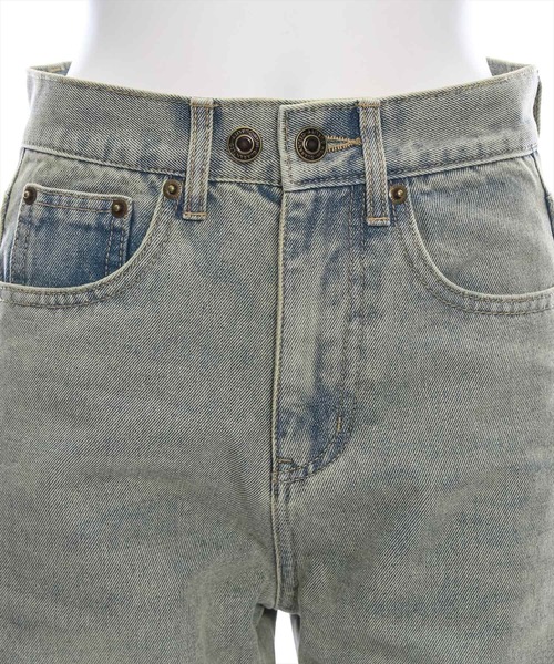 clear（クリア）の「オーバーダイ加工デニムカーブパンツ[ヴィンテージライク ストリートコーデ]≪再入荷≫（デニムパンツ・レディース・ベージュ・S/M/L）」の7枚目の写真