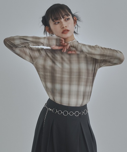 bita.(ビタ)の「チェック柄シアートップス(Tシャツ/カットソー・レディース・チャコールグレー/ベージュ・FREE)」の21枚目の写真