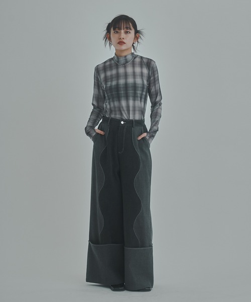 bita.(ビタ)の「チェック柄シアートップス(Tシャツ/カットソー・レディース・チャコールグレー/ベージュ・FREE)」の13枚目の写真