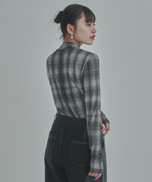 bita.（ビタドット）の「チェック柄シアートップス（Tシャツ