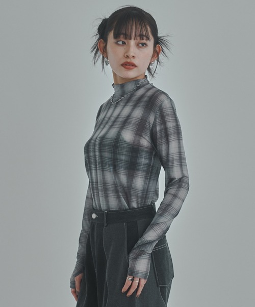 bita.(ビタ)の「チェック柄シアートップス(Tシャツ/カットソー・レディース・チャコールグレー/ベージュ・FREE)」の7枚目の写真