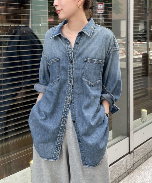 JOURNAL STANDARD(ジャーナルスタンダード)の「《追加3》ライトオンスデニムシャツ(シャツ/ブラウス・レディース・ブルー系その他・FREE)」の2枚目の写真