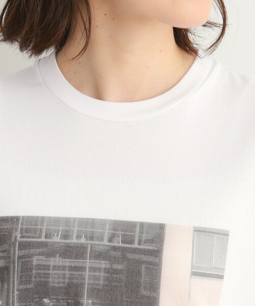LAURA ASHLEY（ローラアシュレイ）の「【STORY掲載！/大人気！日本製/Laura Ashley ヒストリーフォト】 第一号店 フォトTシャツ（Tシャツ/カットソー・レディース・オフホワイト/ダークグレー・38）」の16枚目の写真
