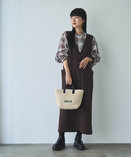 coen（コーエン）の「REVERSEWARMVネックジャンパースカート（ジャンパースカート・レディース・ダークブラウン/ダークグレー/ブラック/ナチュラル・L/M）」の4枚目の写真