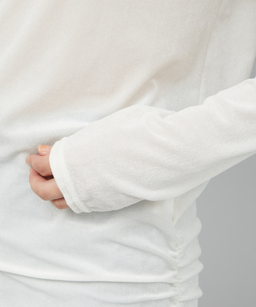 qualite scape(カリテ スケープ)の「サイドシャーリングベロアロンT/秋服/冬服(Tシャツ/カットソー・レディース・グレー/ブラック/ホワイト/ピンク・フリー)」の12枚目の写真