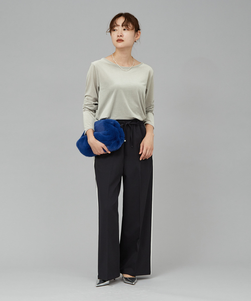 qualite scape(カリテ スケープ)の「サイドシャーリングベロアロンT/秋服/冬服(Tシャツ/カットソー・レディース・グレー/ブラック/ホワイト/ピンク・フリー)」の15枚目の写真