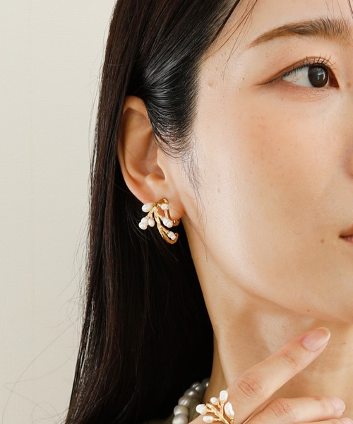 JewCas ボタニカルモチーフ淡水パールFlottonエアフィットイヤリング[JC4788]（イヤリング）｜JewCas（ジュアキャス）