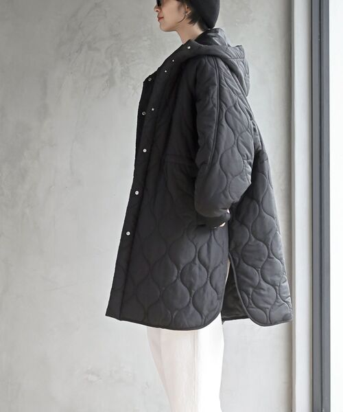 rps（アールピーエス）の「ウェーブキルトＢＩＧフードコート（その他アウター・レディース・アイボリー/ブラック/カーキ・フリー）」の5枚目の写真