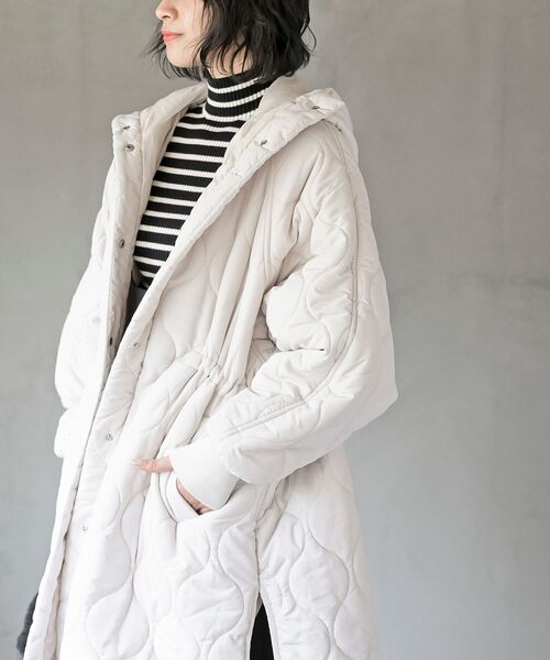 rps（アールピーエス）の「ウェーブキルトＢＩＧフードコート（その他アウター・レディース・アイボリー/ブラック/カーキ・フリー）」の16枚目の写真