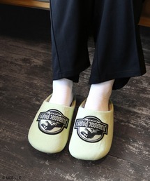 Universal Filmarket（ユニバーサルフィルマーケット）の「【Universal Filmarket】アンブリン ワッペンルームシューズ（ルームシューズ/スリッパ）」