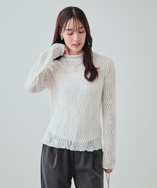 Cutie Blonde(キューティーブロンド)の「【S-LL/洗える】レイヤードコーデに ふわふわフェザー調ウェーブ柄インナー(Tシャツ/カットソー・レディース・ホワイト/ブラック/グレー・01/02/03/04)」の19枚目の写真