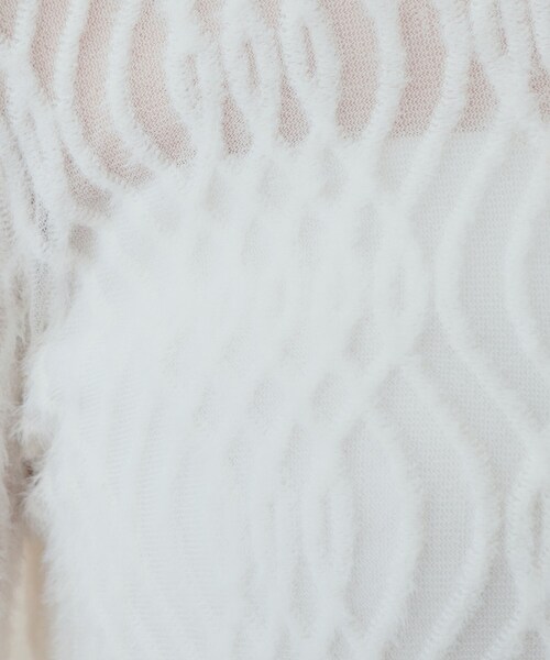 Cutie Blonde(キューティーブロンド)の「【S-LL/洗える】レイヤードコーデに ふわふわフェザー調ウェーブ柄インナー(Tシャツ/カットソー・レディース・ホワイト/ブラック/グレー・01/02/03/04)」の12枚目の写真