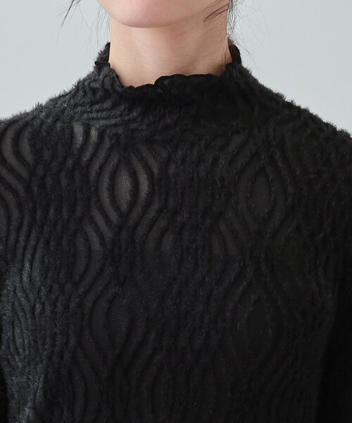 Cutie Blonde(キューティーブロンド)の「【S-LL/洗える】レイヤードコーデに ふわふわフェザー調ウェーブ柄インナー(Tシャツ/カットソー・レディース・ホワイト/ブラック/グレー・01/02/03/04)」の6枚目の写真