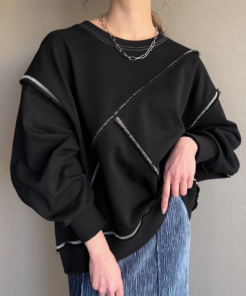 JUNOAH（ジュノア）の「袖口スリットダメージ裏毛プルオーバー（スウェット・レディース・グレー/杢グレー/ブラック・X-LARGE/LARGE/MEDIUM）」の2枚目の写真