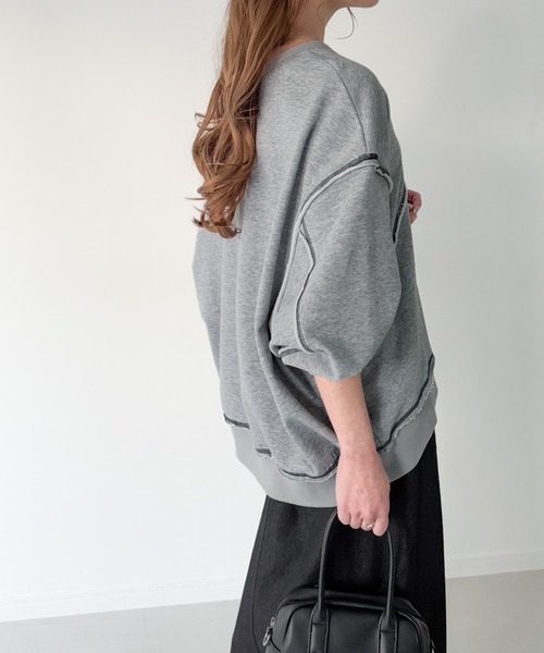 JUNOAH（ジュノア）の「袖口スリットダメージ裏毛プルオーバー（スウェット・レディース・グレー/杢グレー/ブラック・X-LARGE/LARGE/MEDIUM）」の7枚目の写真