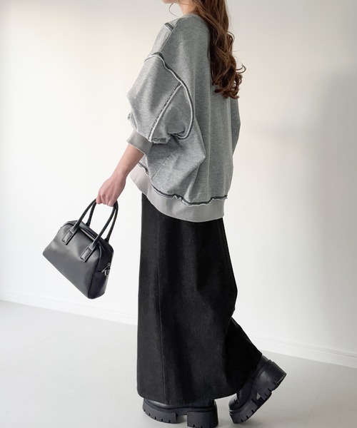 JUNOAH（ジュノア）の「袖口スリットダメージ裏毛プルオーバー（スウェット・レディース・グレー/杢グレー/ブラック・X-LARGE/LARGE/MEDIUM）」の10枚目の写真