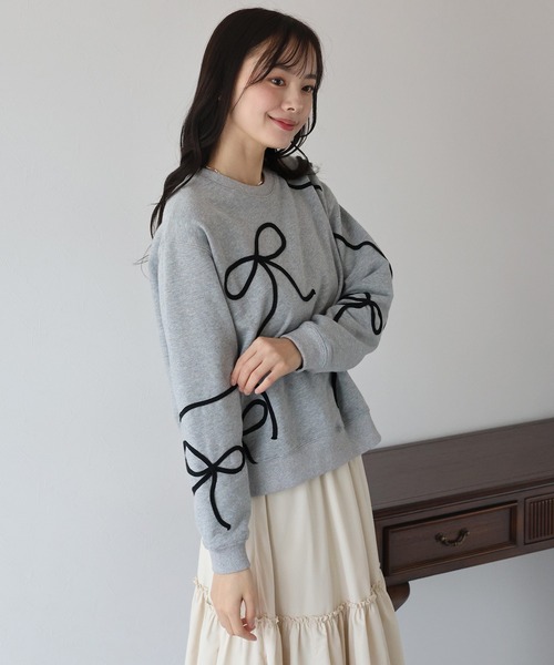 BLUEEAST（ブルーイースト）の「リボンコード刺繍スウェット（スウェット・レディース・グレー/ブラック/アイボリー・MEDIUM）」の15枚目の写真