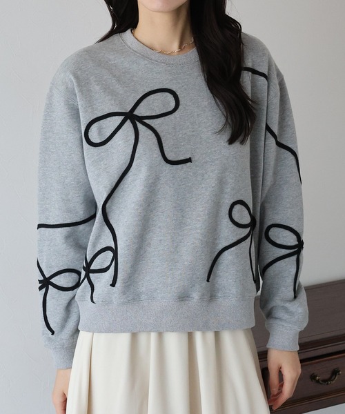 BLUEEAST（ブルーイースト）の「リボンコード刺繍スウェット（スウェット・レディース・グレー/ブラック/アイボリー・MEDIUM）」の14枚目の写真
