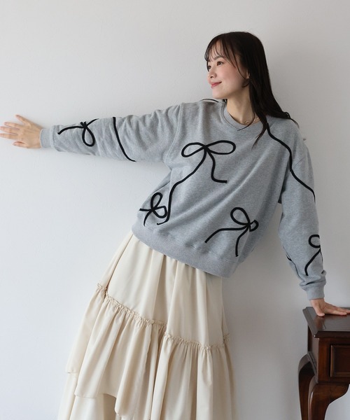 BLUEEAST（ブルーイースト）の「リボンコード刺繍スウェット（スウェット・レディース・グレー/ブラック/アイボリー・MEDIUM）」の10枚目の写真