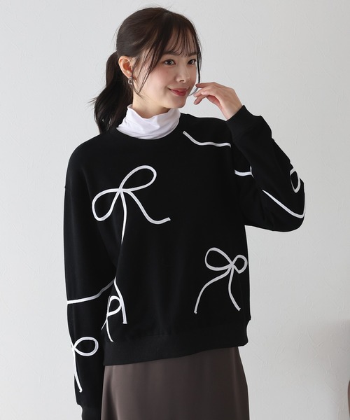 BLUEEAST（ブルーイースト）の「リボンコード刺繍スウェット（スウェット・レディース・グレー/ブラック/アイボリー・MEDIUM）」の6枚目の写真