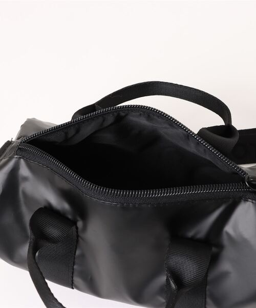 LOQI(ローキー)の「【LOQI/ローキー】スモール ウイークエンダー メタリック(ドラムバッグ・レディース・ブラック/ゴールド/シルバー・-)」の10枚目の写真