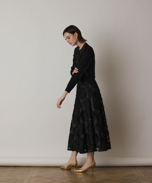 GRACE CONTINENTAL エンボスフレアスカート シャイニーフレアスカート / GRACE CONTINENTAL | GRACE