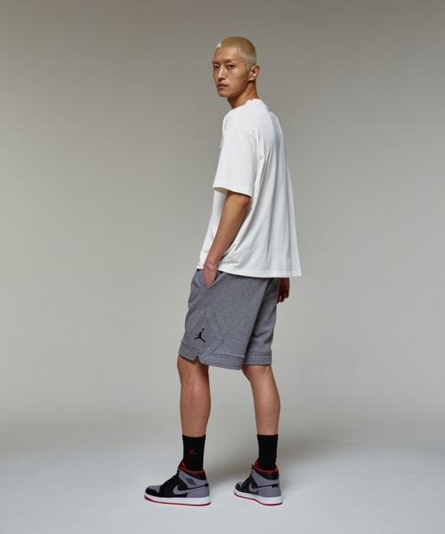 JORDAN BRAND(ジョーダンブランド)の「エア ジョーダン 1 MID シューズ / Air Jordan 1 Mid Shoes DQ8426-006 Black(スニーカー・メンズ・ブラック系その他2・25/25.5/26/26.5/27/27.5/28/28.5/29/29.5/30/30.5/31/32)」の8枚目の写真