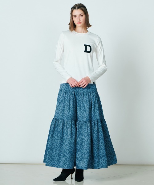 DOUBLE STANDARD CLOTHING(ダブルスタンダードクロージング)の「Dロゴ刺繍ロングスリーブTシャツ(WEB限定)(Tシャツ/カットソー・レディース・オフホワイト/ブラック/サックスブルー・FREE)」の13枚目の写真