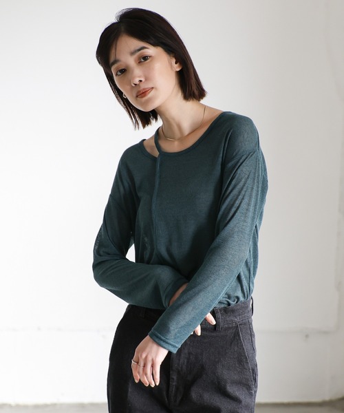 select MOCA Et（セレクトモカエト）の「【Et】Asymmetric Neck Sheer Tops（Tシャツ/カットソー・レディース・グリーン/ホワイト/ブラック/グレー・FREE）」の9枚目の写真