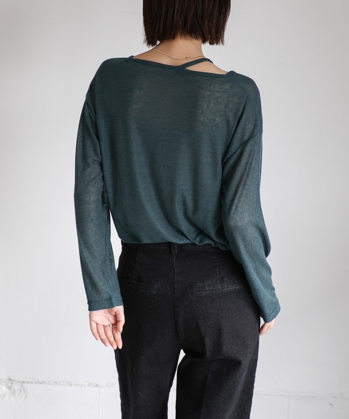 select MOCA Et（セレクトモカエト）の「【Et】Asymmetric Neck Sheer Tops（Tシャツ/カットソー・レディース・グリーン/ホワイト/ブラック/グレー・FREE）」の8枚目の写真
