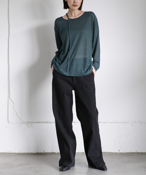select MOCA Et（セレクトモカエト）の「【Et】Asymmetric Neck Sheer Tops（Tシャツ/カットソー・レディース・グリーン/ホワイト/ブラック/グレー・FREE）」の14枚目の写真