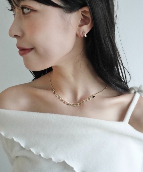 mellowneon（メロウネオン）の「ハートラインネックレス（ネックレス・レディース・ゴールド/シルバー・FREE）」の3枚目の写真