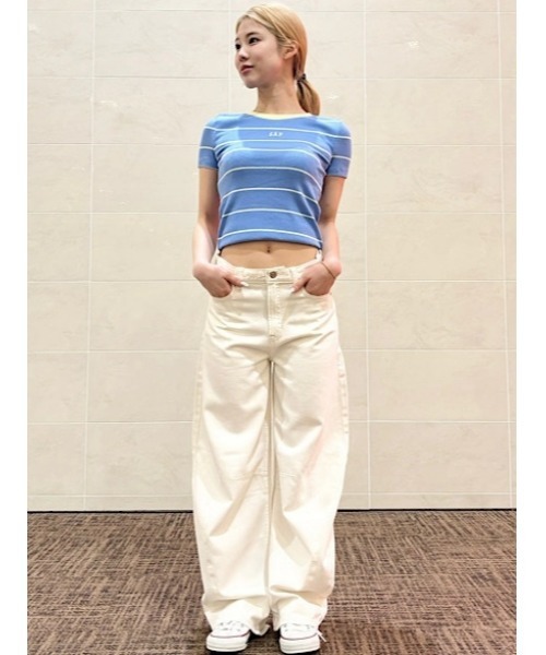 GAP（ギャップ）の「モダン クロップド Gapロゴtシャツ（Tシャツ/カットソー・レディース・ブラック/オフホワイト/ネイビー/ブルー系その他・XL/M/XS/XXS/L/S）」の12枚目の写真