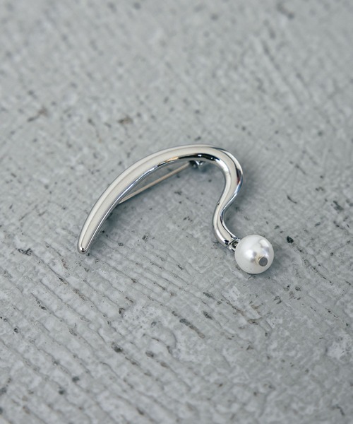 A part by（アパートバイ）の「【セレモニー】パールツキブローチ（ブローチ/コサージュ・レディース・ホワイト/ライトグレー/グレー系その他/ホワイト系その他2・FREE）」の4枚目の写真