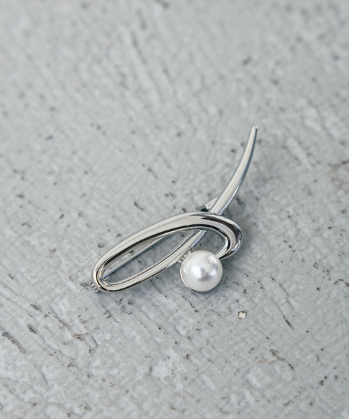 A part by（アパートバイ）の「【セレモニー】パールツキブローチ（ブローチ/コサージュ・レディース・ホワイト/ライトグレー/グレー系その他/ホワイト系その他2・FREE）」の3枚目の写真