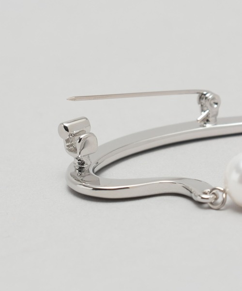 A part by（アパートバイ）の「【セレモニー】パールツキブローチ（ブローチ/コサージュ・レディース・ホワイト/ライトグレー/グレー系その他/ホワイト系その他2・FREE）」の10枚目の写真