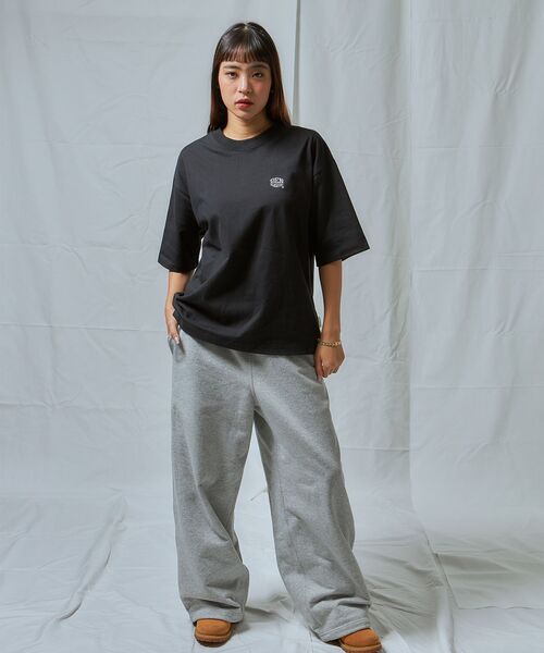 BEN DAVIS（ベンデイビス）の「【BEN DAVIS（ベンデイビス）】ELLIPSE EMB CROPPED TEE / Tシャツ 半袖 ワンポイント 短丈 クルーネック（Tシャツ/カットソー・メンズ・ダークグリーン/ブラック/ネイビー・MEDIUM/LARGE/X-LARGE）」の4枚目の写真