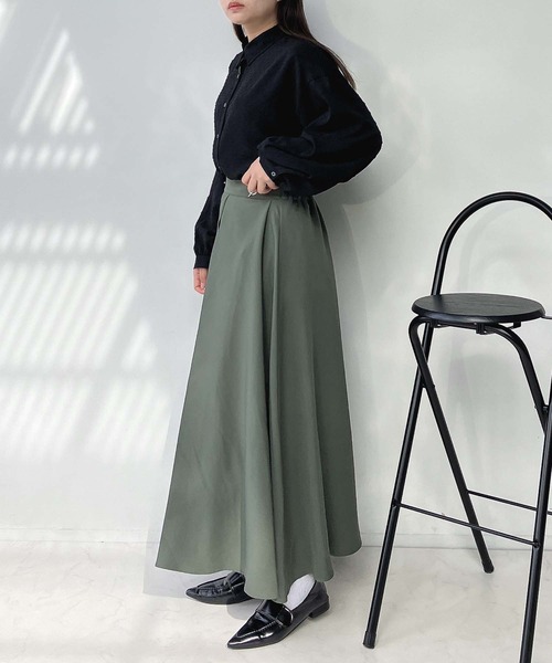 AS KNOW AS plus（アズノゥアズプラス）の「●取り外し可能サスペンダー付き タック入りフレアロングスカート（スカート・レディース・カーキ/ブラック/ブラック系・FREE）」の6枚目の写真