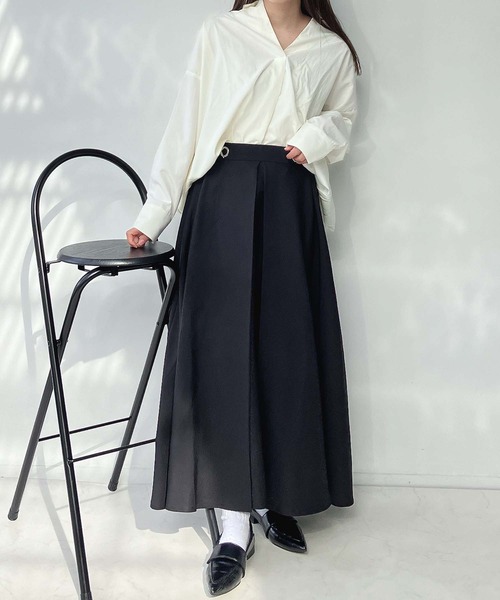 AS KNOW AS plus（アズノゥアズプラス）の「●取り外し可能サスペンダー付き タック入りフレアロングスカート（スカート・レディース・カーキ/ブラック/ブラック系・FREE）」の16枚目の写真