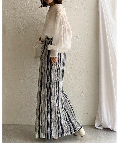 She's Closet（シーズクローゼット）の「ニュアンスストライプ柄ストレートIラインハイウエスト細プリーツロングスカート（スカート・レディース・ブラック/ブラウン・FREE）」の7枚目の写真