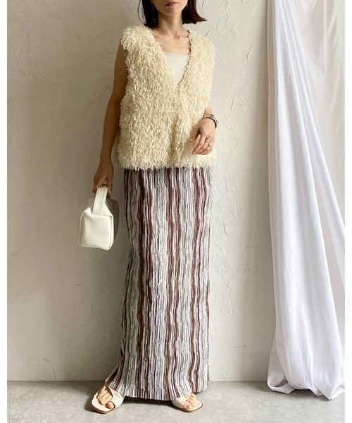 She's Closet（シーズクローゼット）の「ニュアンスストライプ柄ストレートIラインハイウエスト細プリーツロングスカート（スカート・レディース・ブラック/ブラウン・FREE）」の8枚目の写真