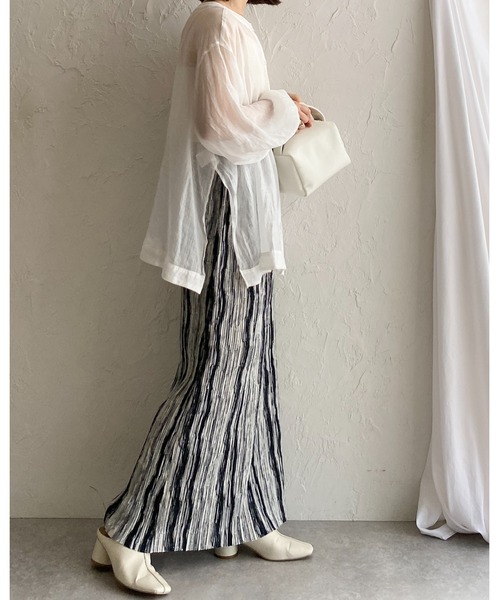 She's Closet（シーズクローゼット）の「ニュアンスストライプ柄ストレートIラインハイウエスト細プリーツロングスカート（スカート・レディース・ブラック/ブラウン・FREE）」の13枚目の写真