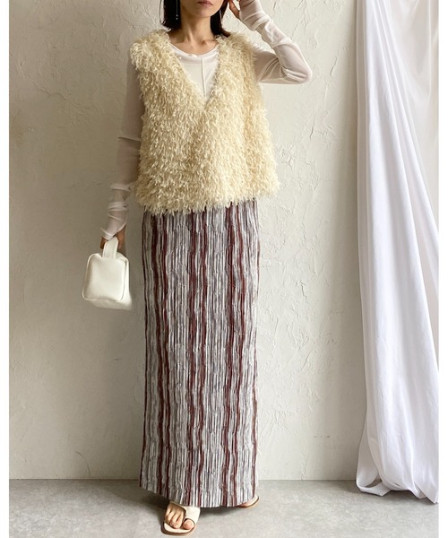 She's Closet（シーズクローゼット）の「ニュアンスストライプ柄ストレートIラインハイウエスト細プリーツロングスカート（スカート・レディース・ブラック/ブラウン・FREE）」の19枚目の写真