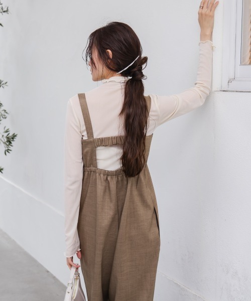Bab（バブ）の「フロントタック バックデザインキャミサロペット（サロペット/オーバーオール・レディース・ベージュ/チャコールグレー・M）」の12枚目の写真