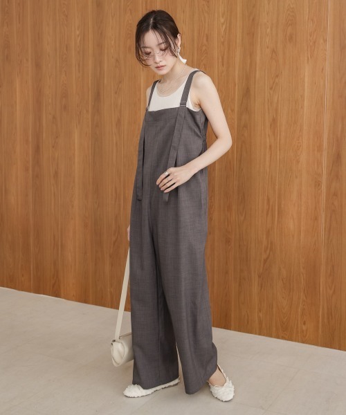 Bab（バブ）の「フロントタック バックデザインキャミサロペット（サロペット/オーバーオール・レディース・ベージュ/チャコールグレー・M）」の13枚目の写真