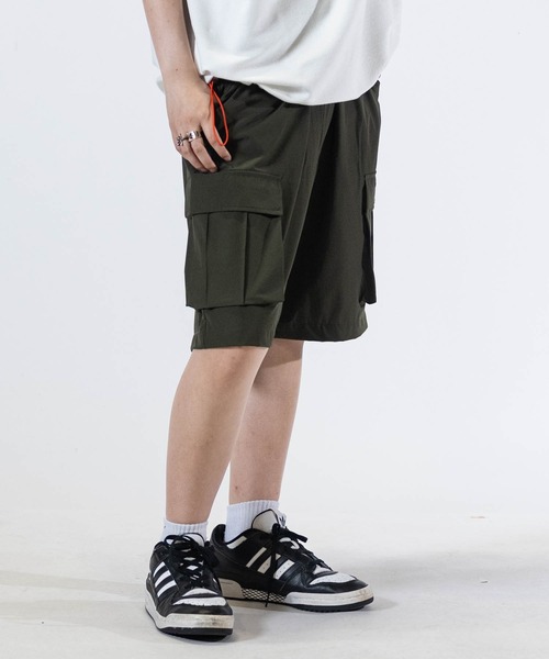 THRASHER（スラッシャー）の「【at】〔THRASHER/スラッシャー〕NYLON SHORTS ストレッチナイロン ワイドカーゴショーツ 接触冷感/吸水速乾（カーゴパンツ・メンズ・ブラック/グレイッシュベージュ/カーキ/ブラウン系その他/ブラック系その他/ベージュ系その他・MEDIUM/LARGE）」の19枚目の写真