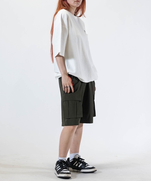 THRASHER（スラッシャー）の「【at】〔THRASHER/スラッシャー〕NYLON SHORTS ストレッチナイロン ワイドカーゴショーツ 接触冷感/吸水速乾（カーゴパンツ・メンズ・ブラック/グレイッシュベージュ/カーキ/ブラウン系その他/ブラック系その他/ベージュ系その他・MEDIUM/LARGE）」の9枚目の写真