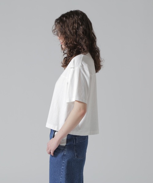 AVIREX(アヴィレックス)の「OPEN COLLAR PRINT T-SHIRT/オープンカラープリントTシャツ(Tシャツ/カットソー・レディース・オフホワイト/サックスブルー/ブラック・F)」の5枚目の写真