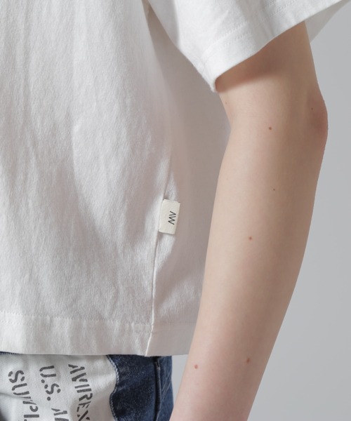 AVIREX(アヴィレックス)の「OPEN COLLAR PRINT T-SHIRT/オープンカラープリントTシャツ(Tシャツ/カットソー・レディース・オフホワイト/サックスブルー/ブラック・F)」の12枚目の写真