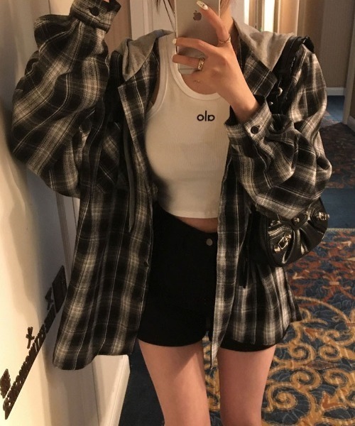 BEIDELLI（ベイデリー）の「[BELLIDE MADE] エアプランジュリーフードチェックシャツ（シャツ/ブラウス・レディース・ブラック/ブラウン/ネイビー・FREE）」の19枚目の写真